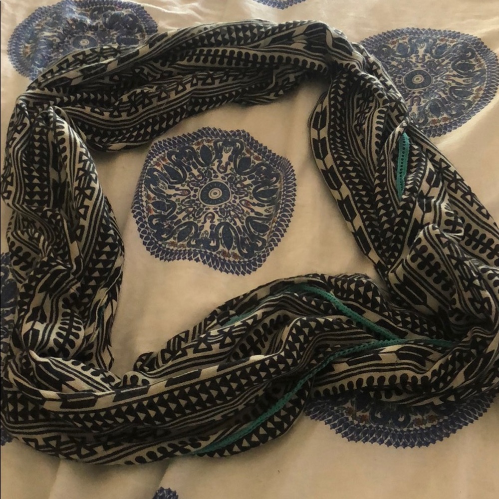 Scarf